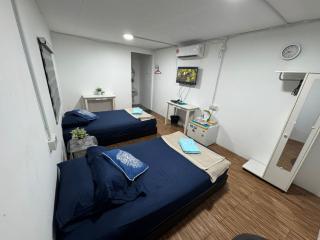 Cabin Roomstay with Pool in Langkawi - Kampung Padang Masirat - 1