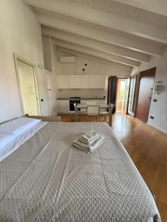 Golden Beach Apartment - Desenzano del Garda - 6