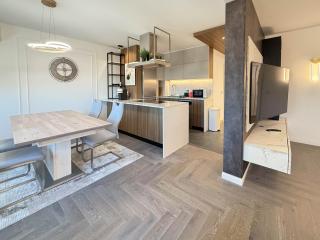 Bohemian Street Haven - - 2