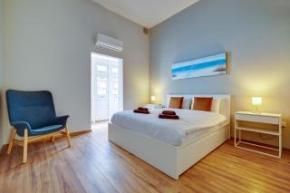 Sliema Townhouse with Rooftop Terrace - Sliema - 3