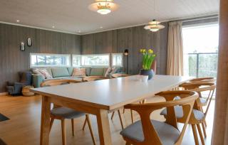 4 Bedroom Cozy Home In Færvik - Færvik - 6