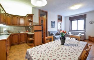 3 Bedroom Amazing Apartment In Lamon - 8