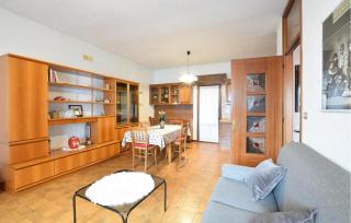 3 Bedroom Amazing Apartment In Lamon - 2