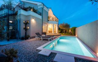 Awesome Home In Kastel Luksic - Kaštela - 3
