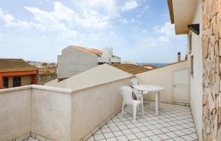 Amazing Home In Scoglitti - 9