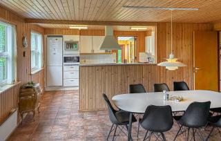 Awesome Home In Væggerløse With Wifi - Marielyst - 6