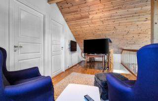 4 Bedroom Stunning Home In Hebnes - 5