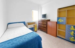 3 Bedroom Cozy Apartment In Vinaroz - Vinarós - 1