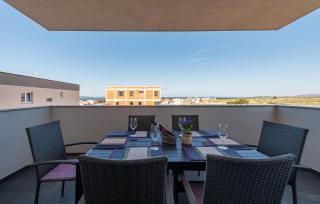 Awesome Apartment In Povljana With Wifi - 4