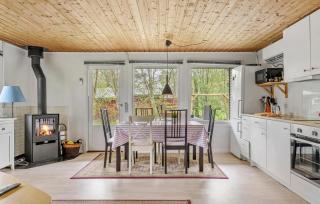 Lovely Home In Hadsund With Wifi - 8