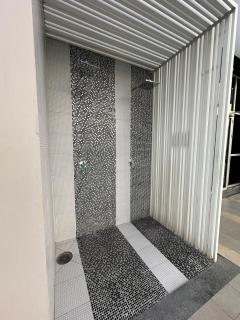 Condo, 3-min walk to BTS, Sky pool, Gym, Wifi, Self check-in at pickup point - Bangkok - 3