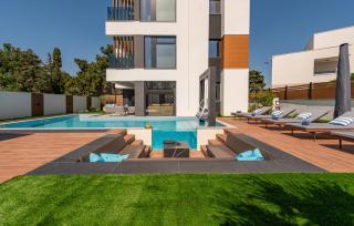 Gorgeous Villa In Novalja - Novalja - 1