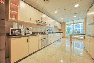 Luxury Marina Stay - City Views & Big Balcony - Dubai - 1