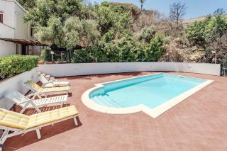Pool & Panoramic Villa - 9 mins city center - Palermo - 6