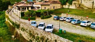 KRIS Guesthouse - Berat - 9