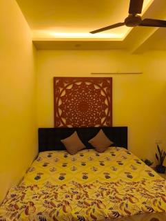 1BHK Private Unit -A Warm & Cosy Retreat - Jāmb - 2