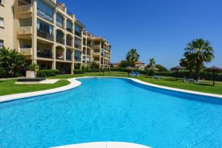 3 bedroom, top floor with fantastic terraces, sea view and pools - Mijas Costa - 9