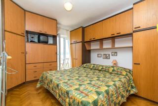 Apartments Vrandečić - Postira - 3