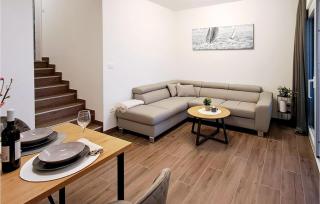 Stunning Apartment In Stanici - Stanići - 8
