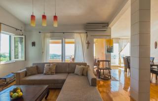 Apartman Tara - Makarska by Villas Guide - Makarska - 4