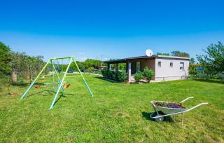 2 Bedroom Cozy Home In Pula - 9