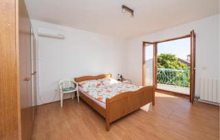 3 Bedroom Amazing Apartment In Trogir - 5