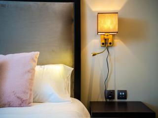 Cozy Studio with Burj Khalifa Views - Dubái - 9