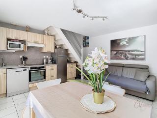 Petit coin de paradis dans résidence avec piscine - 8