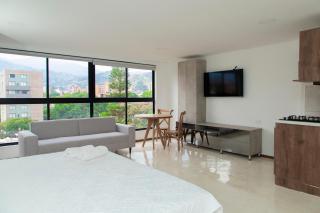 Loft laureles con excelente ubicación con aire acondicionado y cama King - Medellín - 4