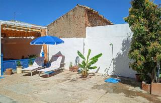 Amazing Home In El Pedroso With Wifi - El Pedroso - 2