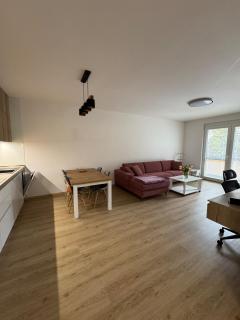 Stylish & Cozy Stay, Mid-Town - Banská Bystrica - 0