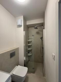 Stylish & Cozy Stay, Mid-Town - Banská Bystrica - 3