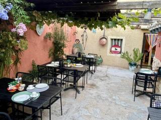 Self catering Accommodation for the Larger Group - 6