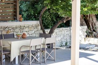 Mithonies Villa, with Private Pool & BBQ, By ThinkVilla - Margarítai - 1