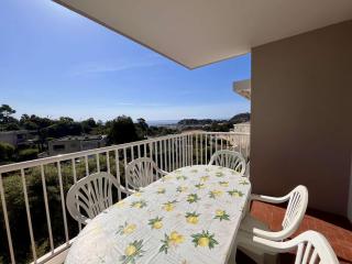 Appartement 4 pièces, 6 couchages avec climatisation à Cavalaire - FR-1-226B-239 - Cavalaire-sur-Mer - 0