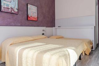 Hotel POSTA - Comfortable Stay in Ventimiglia - 1