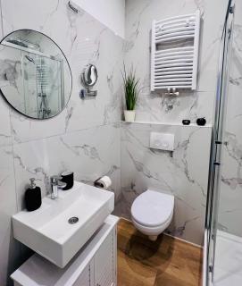 Zentral gelegenes und stilvoll möbliertes Apartment in Duisburg Nur 5 Minuten vom Hbf und City, ideal für Pendler und Messebesucher - Duisburg - 9