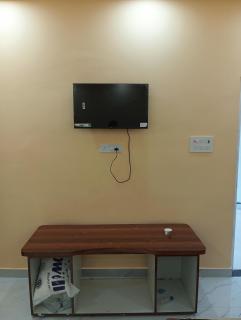D P Palace - Chaudhary Charan Singh International Airport - 5