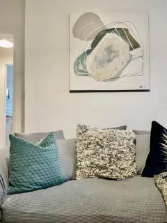 Perfect Base for Work & Leisure in Newport! - Newport - 2