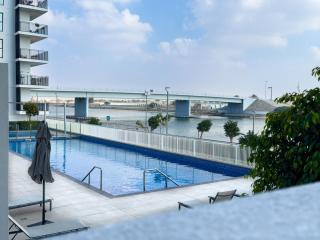 Premium 1BDR Apartment in Yas Island near Ferrari World, Sea World, F1 - Abu Dhabi - 1