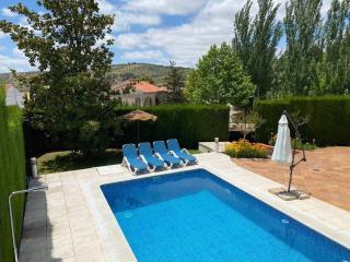 Casa El Pilar con piscina, jardín y barbacoa - Huétor Santillán - 4