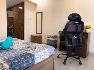 1BHK- Modern spacious workstay - Livin Central - Mumbai - 2