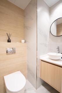 Sophisticated Urban 2-bedroom - 2