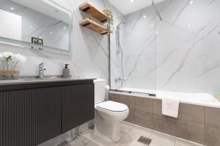 Central 2BR with Stunning Marina Skyline - Dubái - 3