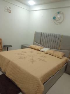 Hashmi's Apartments Diamond Mall & Residency - Islamabad - 6