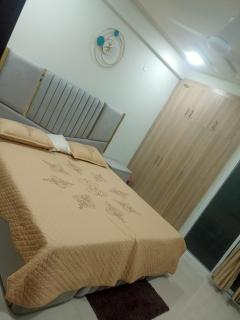 Hashmi's Apartments Diamond Mall & Residency - Islamabad - 3