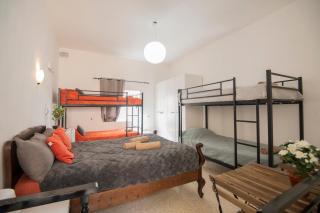 Sliema Group Townhouse, sleeps 12, Prime location - Sliema - 0