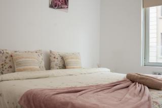 Cathedral Charm on Via Lantana - Barcelona - 6