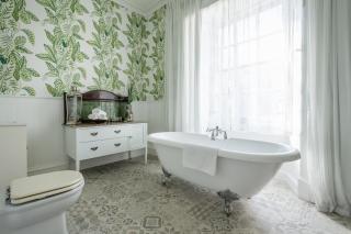 Stirling Townhouse Apartment Top - 3