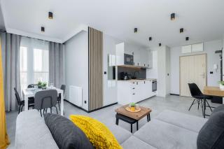 Modern Apartment Barlickiego 2G in Świnoujście with Parking by Noclegi Renters - Świnoujście - 0